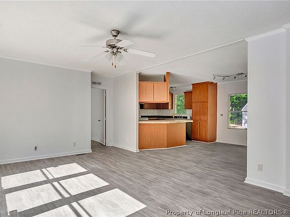 4th image of 1234 Shaw Rd