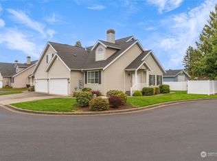 1740 Harrison Pl #B, Lynden, WA 98264