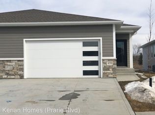 679 Prairie Blvd, Dakota Dunes, SD 57049