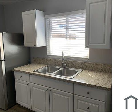 5th image of 1721 Linden Ave #1801