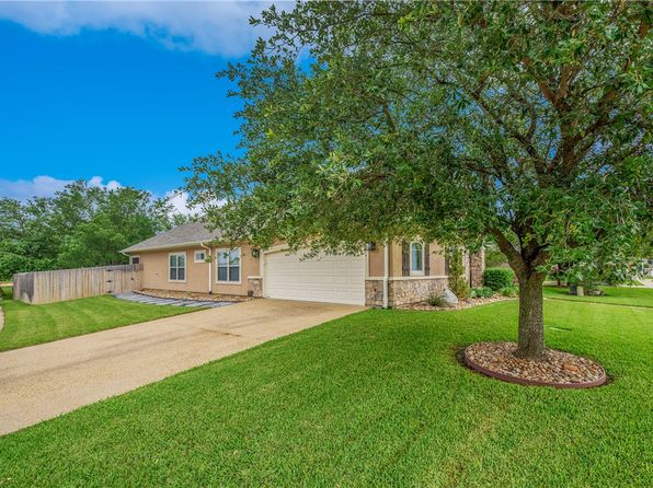 2601 Leila Ct, Bryan, TX 77802