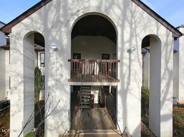 47 Tower Hill Drive, Red Bank, NJ 07701