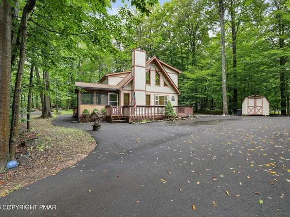 3102 Neshaming Dr, Pocono Lake, PA 18347