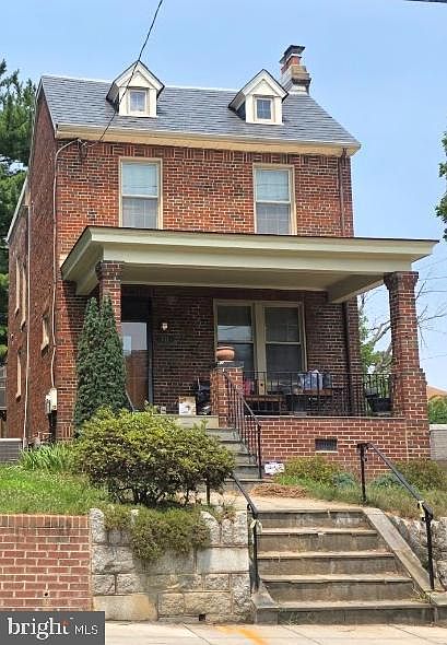 1st image of 711 Nicholson St NW