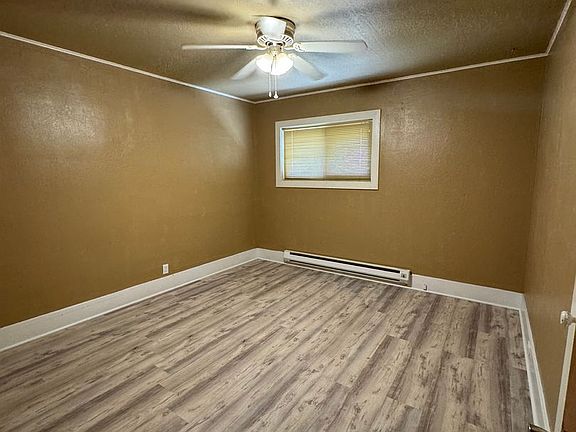 3rd image of 1345 Sargent Ave