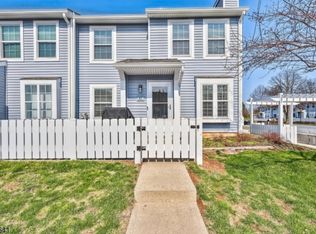 81 Almond Dr, Somerset, NJ 08873