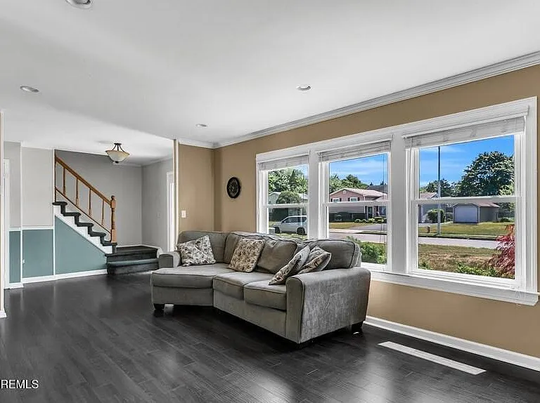 960 Green Hill Blvd — Photo 30