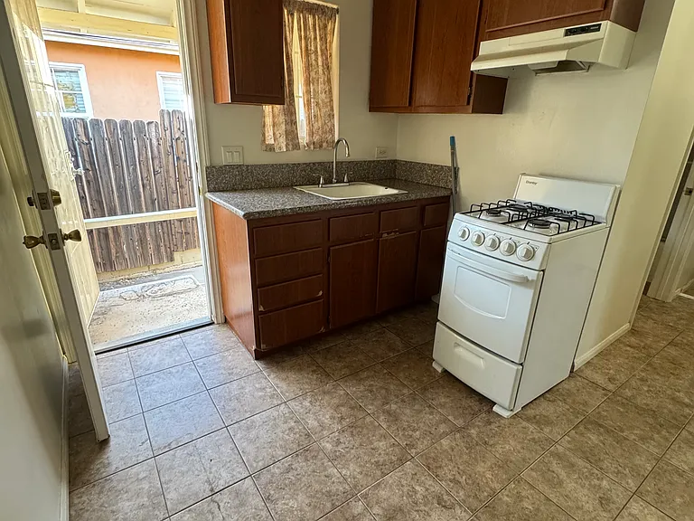 10431 Oro Vista Ave #10429 — Photo 7