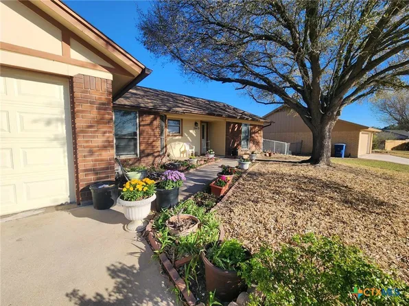 2613 Phyllis Dr, Copperas Cove, TX 76522