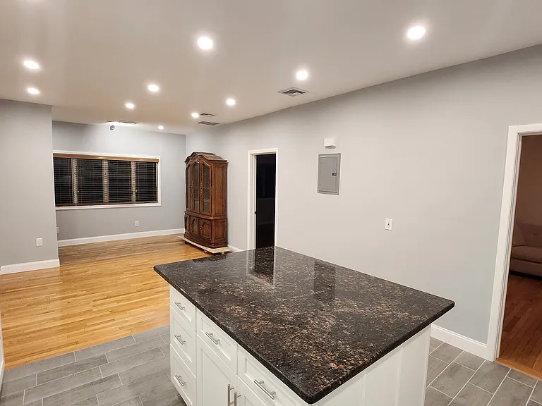 53 Willow Ave #1 — Photo 6