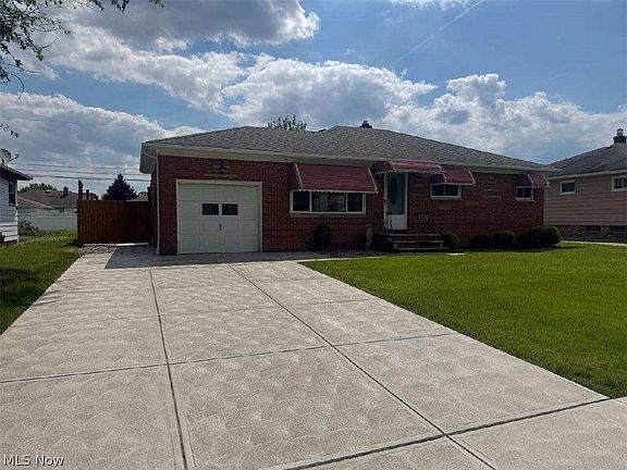 2nd image of 7287 Maplewood Rd
