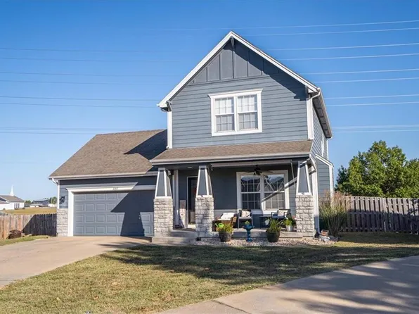 2157 E 25th Pl, Lawrence, KS 66046