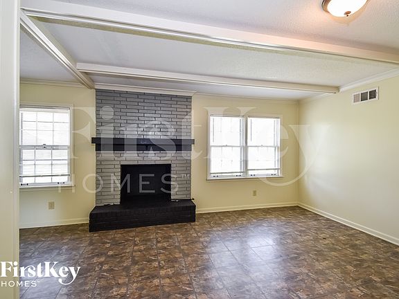 4th image of 2905 Kenneth St