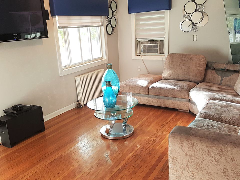 1st image of 6 Essex Pl