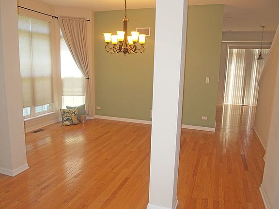 5th image of 395 Madison Dr