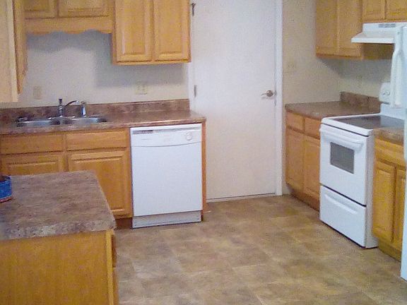 4th image of 7409 Meadowbrook Cir