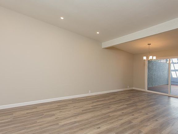 3rd image of 5659 Amherst St