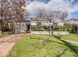 4304 Curzon Ave, Fort Worth, TX 76107
