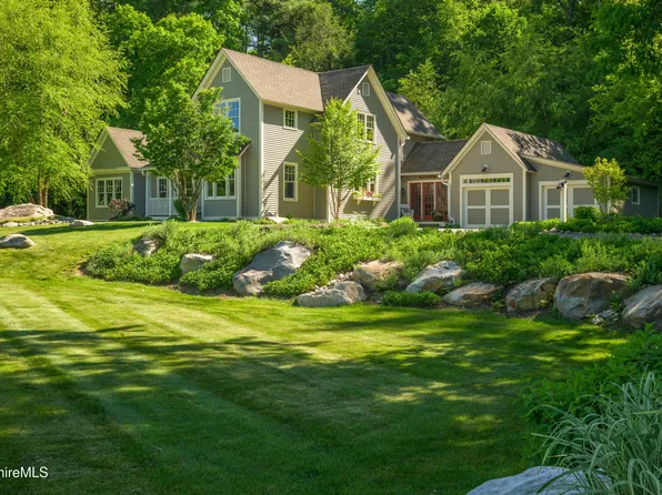 233 Monument Valley Rd, Great Barrington, MA 01230