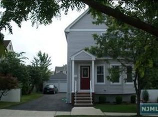 122 Terrace Ave, Lodi, NJ 07644