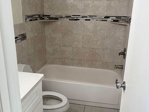 3rd image of 7632 Dolonita Dr