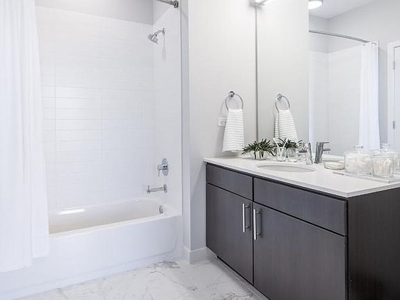 2nd image of 222 S Halsted St #811