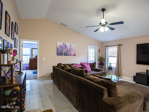 4th image of 1228 GREEN COVE Avenue