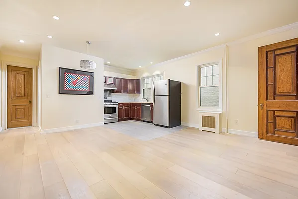 Rented by Amorelli Realty | media 3