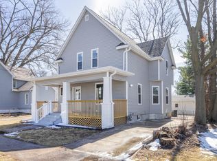 1212 14th Ave, Moline, IL 61265