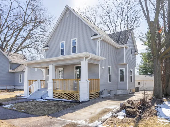 1212 14th Ave, Moline, IL 61265