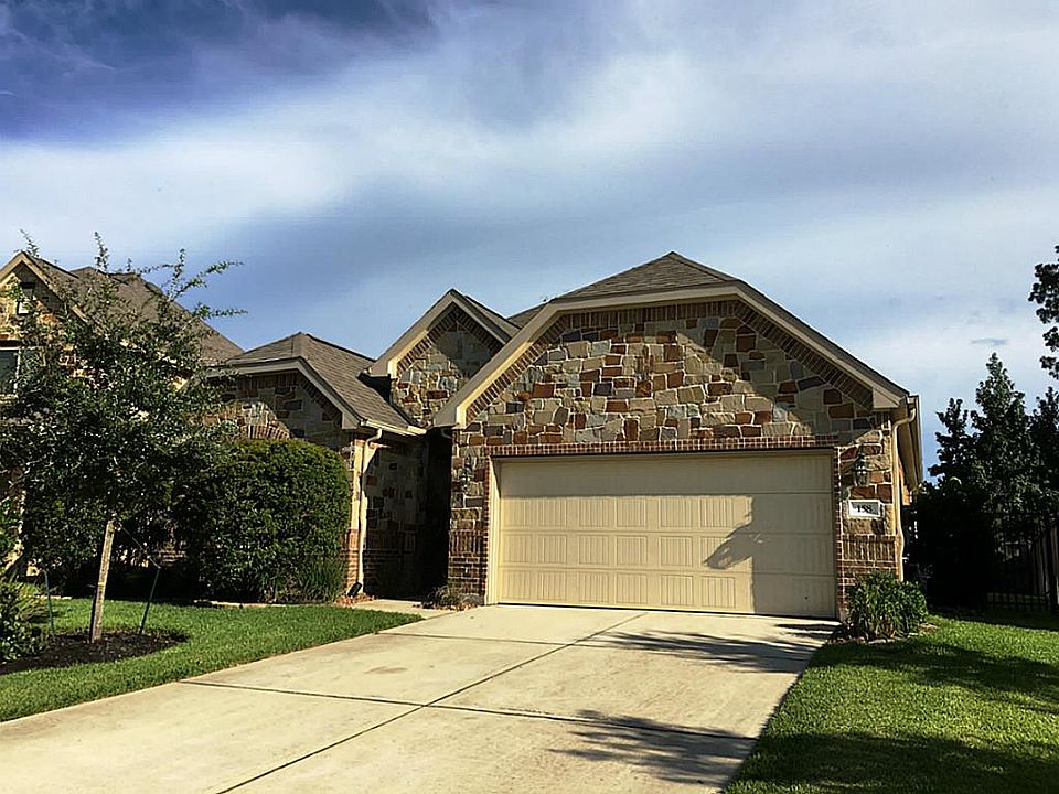 1st image of 158 Hearthshire Cir