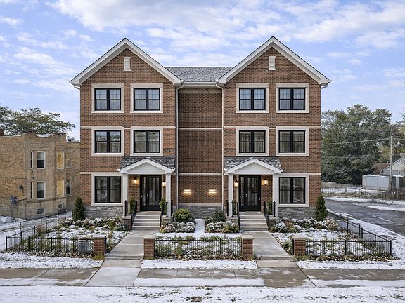 2nd image of 4300 W Gladys Ave
