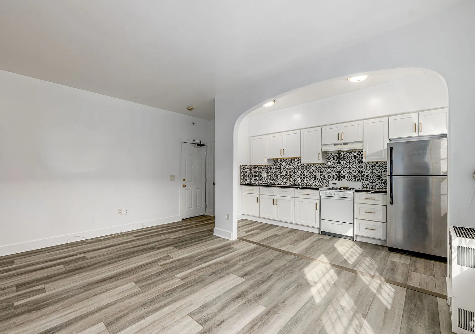"Lofts @ Larchmont"- Lofts at Larchmont LLC — Photo 4