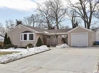 1683 Greenway Blvd, Valley Stream, NY 11580