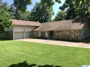 195 Dee Ann Rd, Trinity, AL 35673