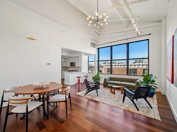 300 Communipaw Avenue image 7 of 43