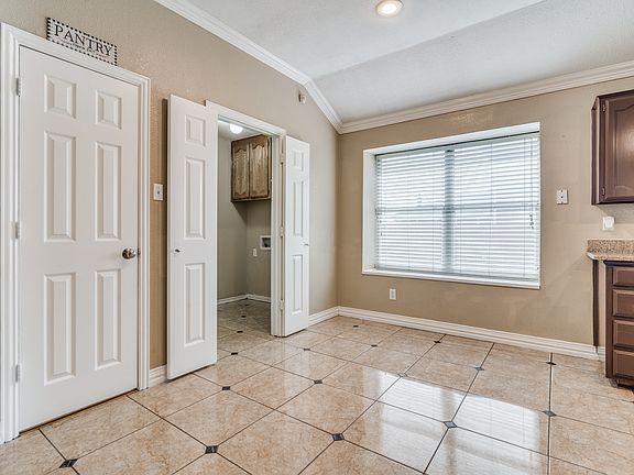 2nd image of 8622 Coventry Dr