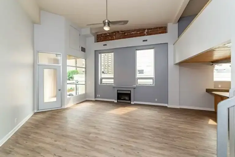 1 bed, 2.0 bath, 1285 sqft, $1,750 — Photo 1