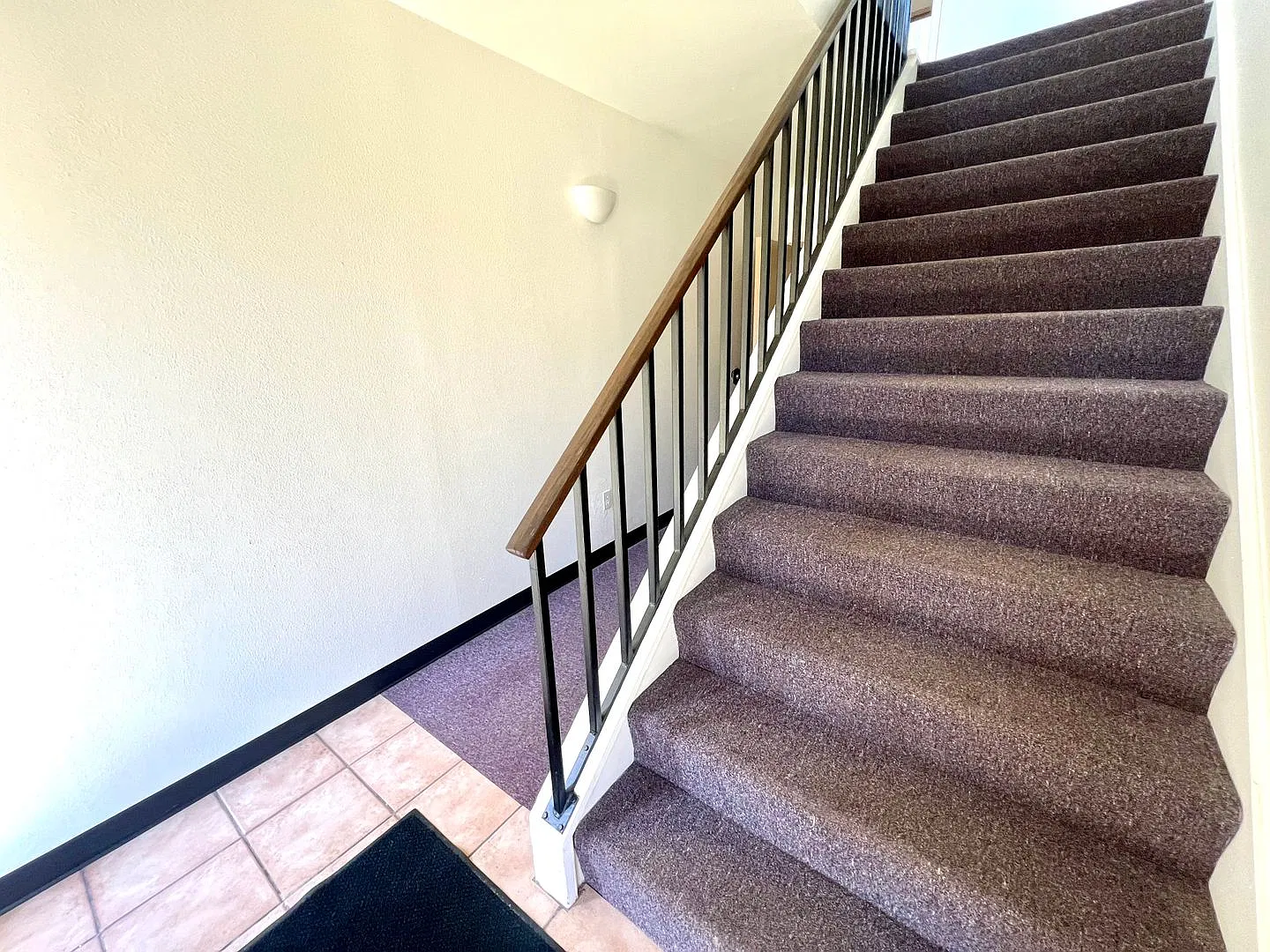 Moon Township- Updated 1 bedroom 1 Bathroom -Fox Hollow — Photo 4