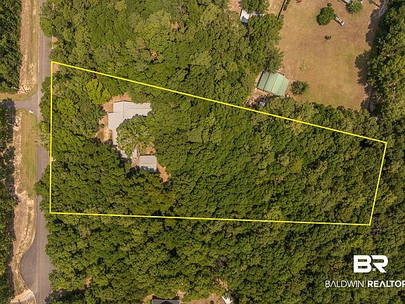 3rd image of 51678 Oakwood Dr