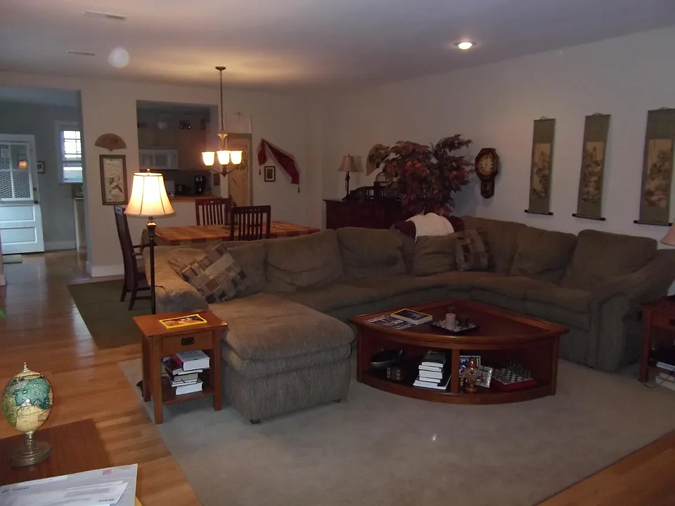 First floor living/dining area