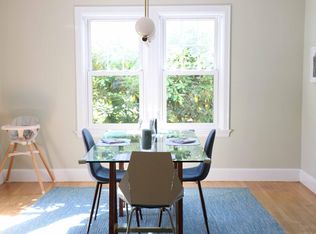 164 Kenyon Ave, South Kingstown, RI 02879