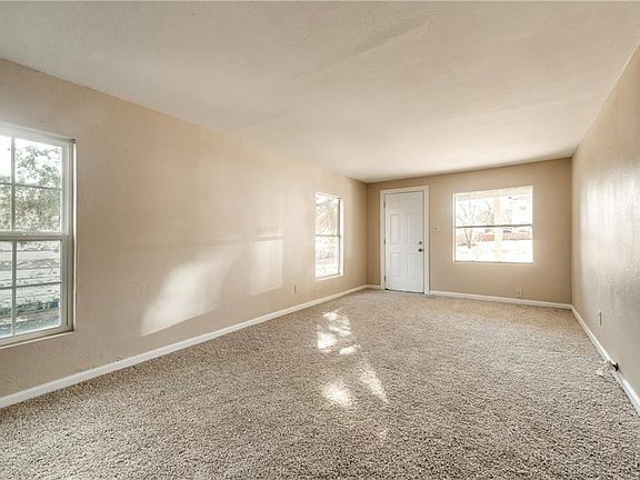5th image of 1035 E Harvey Ave