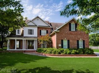 695 Rheas Mill Rd, Farmington, AR 72730