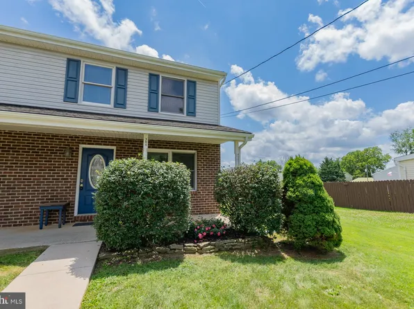 304 E 12th Ave, Ranson, WV 25438