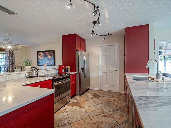 5th image of 2364 Granadeer St
