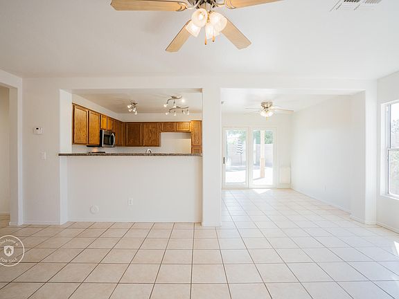 3rd image of 12509 W Pershing St