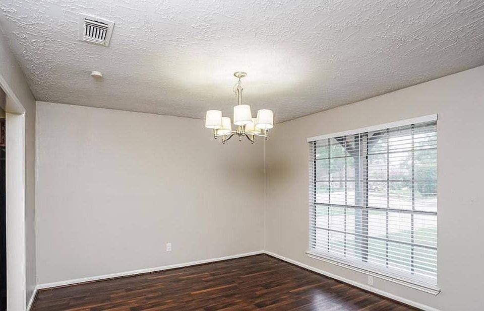 1st image of 47929 33th Lake Manor Dr