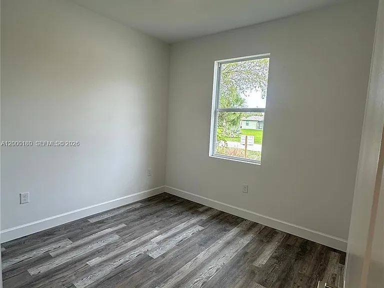 10047 Amicola St #0 — Photo 6