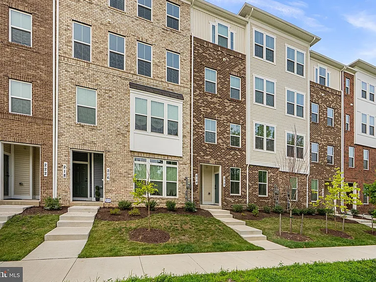 212 Matisse Pl — Photo 18
